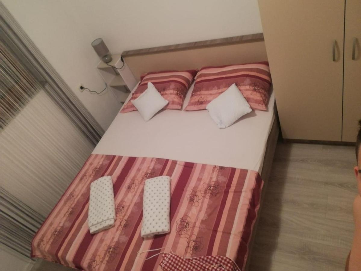 Leo Apartment วีร์ ภายนอก รูปภาพ